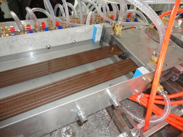 Decking apparatuur