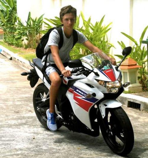 ile lat możesz jeździć na motocyklu w Rosji