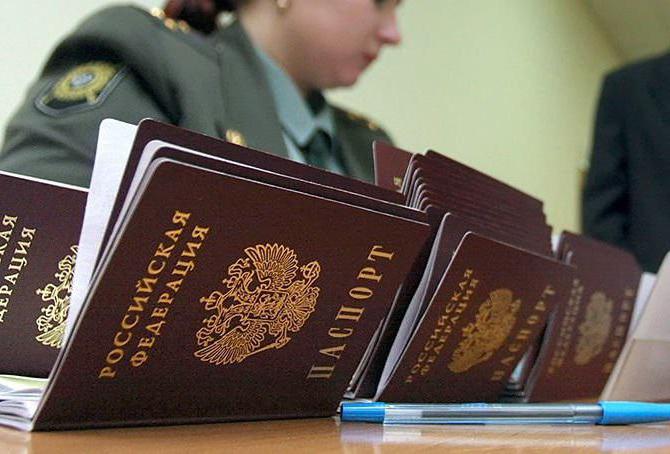 po ilu latach zmieniają paszport