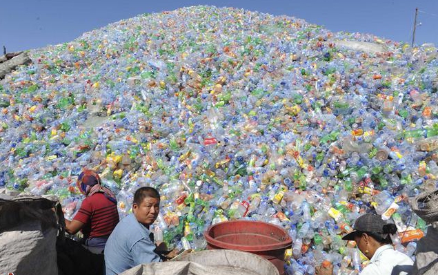 jak przetwarzać plastikowe butelki