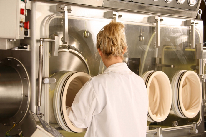 productie van nitrilhandschoenen