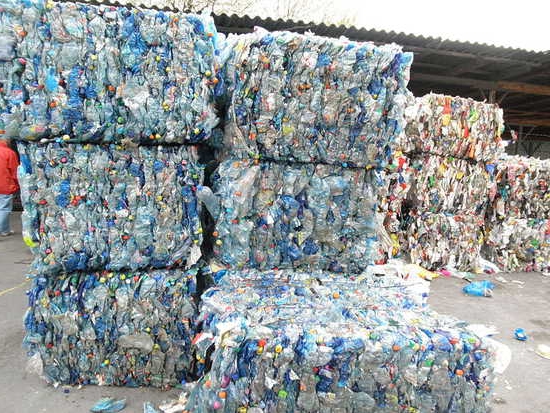kunststof recyclingbedrijf