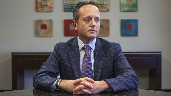 een arbeidsovereenkomst met de CEO ooo sample hij is de oprichter