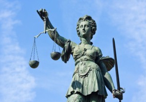 związek przyczynowy w przykładach prawa karnego