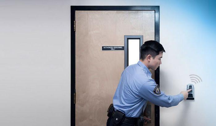 toegangscontrole en interne modi bij beveiligingsfaciliteiten zijn ingesteld