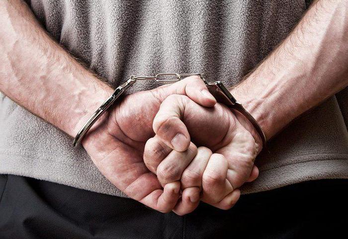 zabójstwo w areszcie osoby, która popełniła przestępstwo
