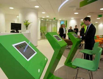 Czy mogę przelać pieniądze na kartę Sberbank za pośrednictwem bankomatu