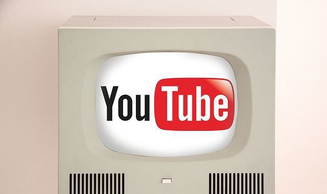 zarobki z oglądania filmów na youtube