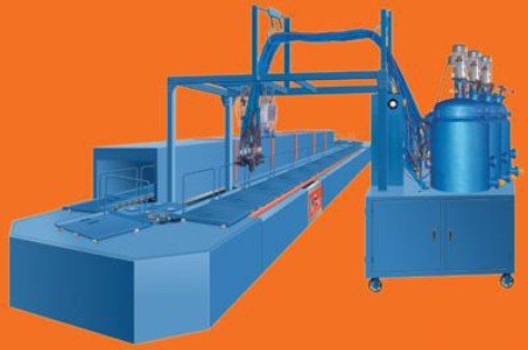 Apparatuur voor de productie van PPU-shells
