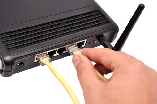 jak wybrać router