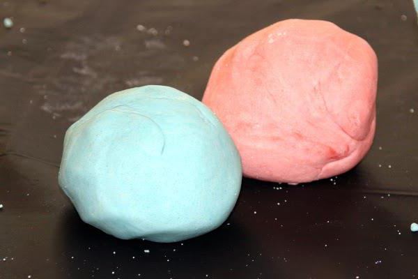 hoe polymeerklei thuis te maken zonder vaseline