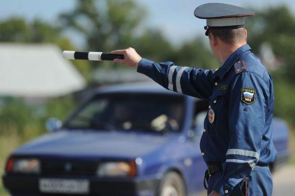 mandat za prowadzenie pojazdu bez prawa jazdy