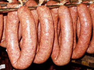 Selectie van apparatuur voor de productie van worsten