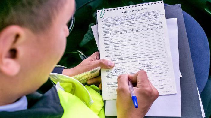 taken van de inspecteur van verkeerspolitie bij de registratie van een ongeval