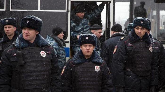 policjant ma prawo używać broni palnej w następujących przypadkach