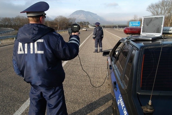 jak rozmawiać z policjantami drogowymi