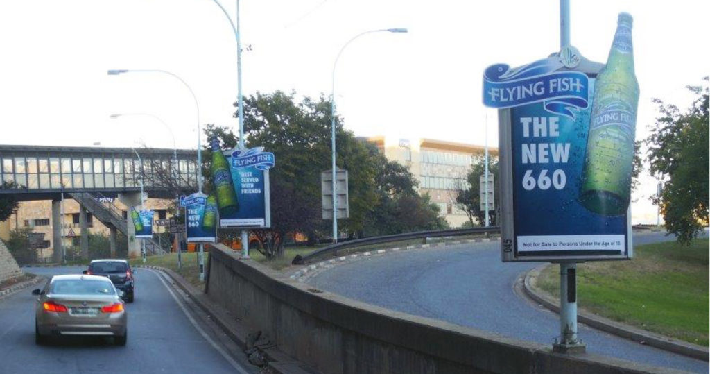 Zalety reklamy Pole
