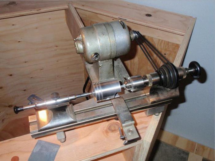 DIY mini tokarka