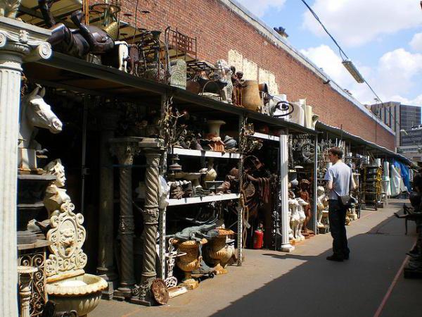 Rommelmarkten in Moskou