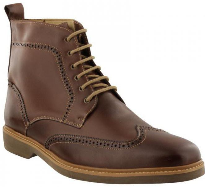 grote herenschoenen in Moskou