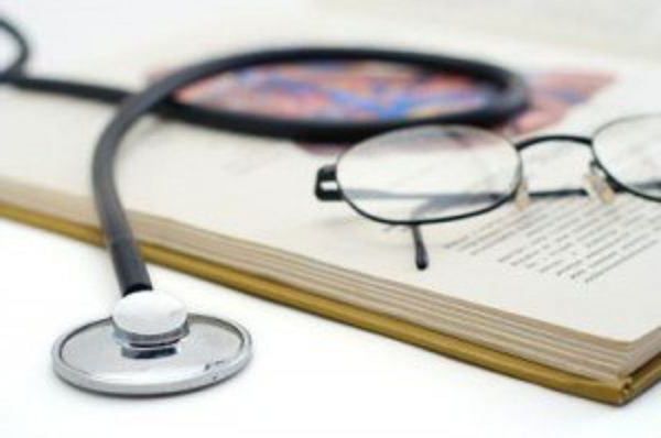 verplicht psychiatrisch onderzoek van werknemers van 5 jaar oud