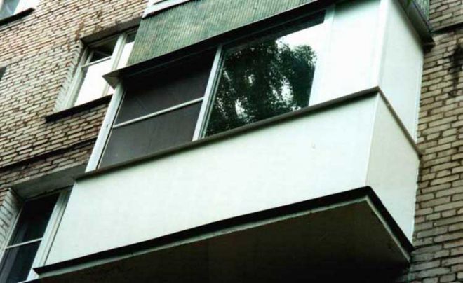 jak legalnie oszklić balkon