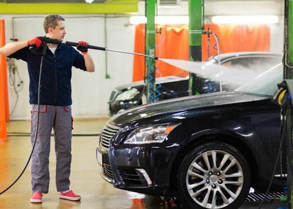 self-service autowassen keten Moskou
