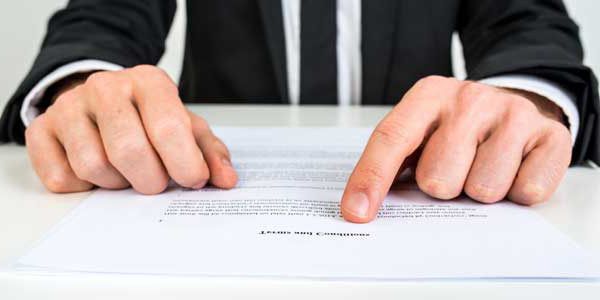 beding door de rechtbank van een administratieve claim