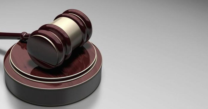 volgorde van overweging door de rechtbank van de conclusie van vordering