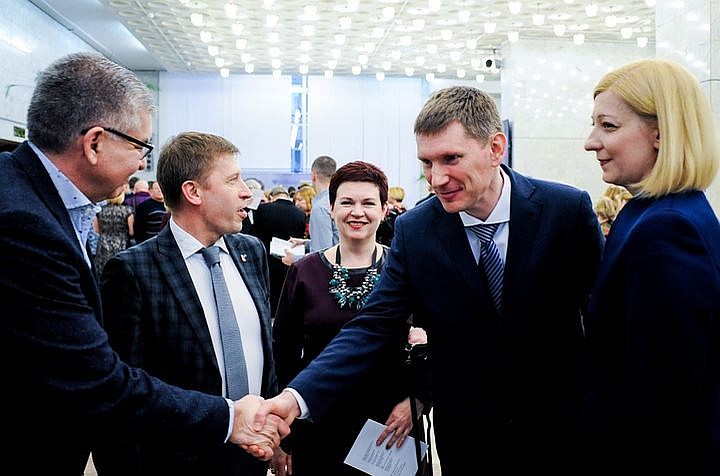 biografia gubernatora regionu permskiego Reshetnikov