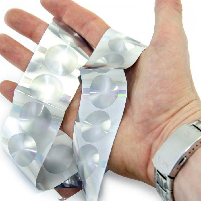 dlaczego w skoroszycie jest hologram