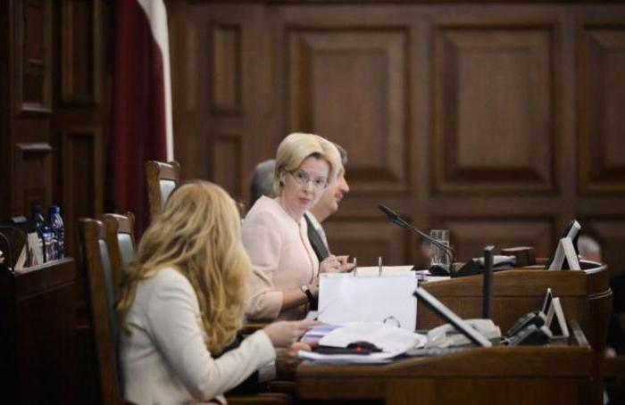 stałe miejsce zamieszkania na Łotwie