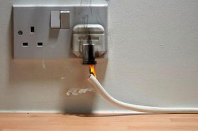 wyładowania i tolerancje dla elektryków