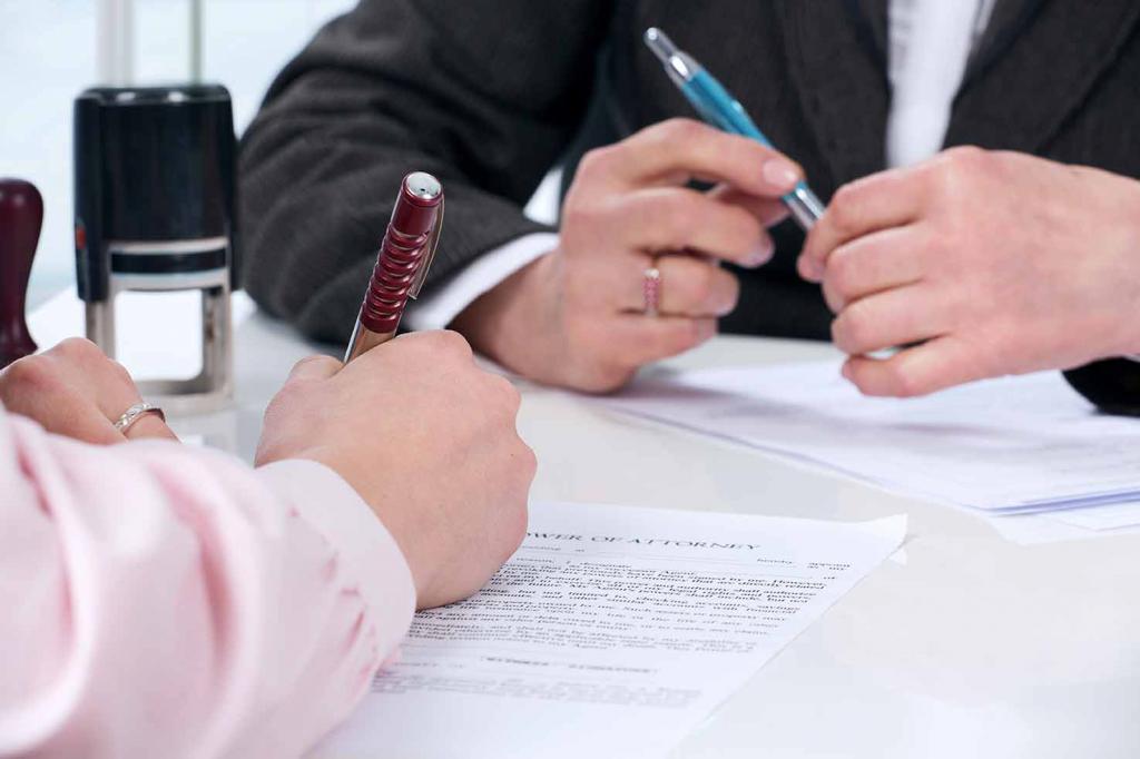 vergunningverlenende autoriteiten kunnen een vergunning opschorten