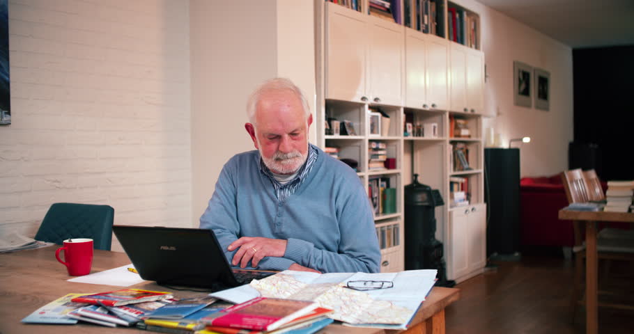 registratie van privileges van huisvesting en gemeentelijke diensten voor veteranen van arbeid