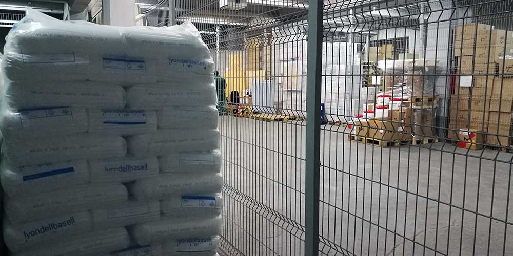 Składowanie towarów w składzie celnym