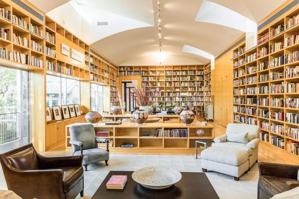 Biblioteka w biurze