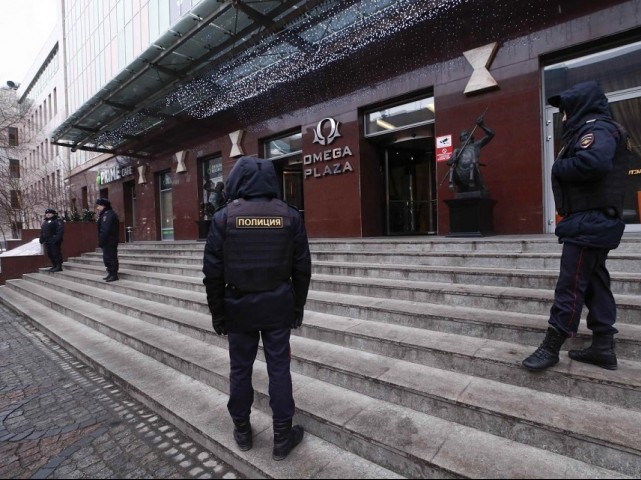 policjanci
